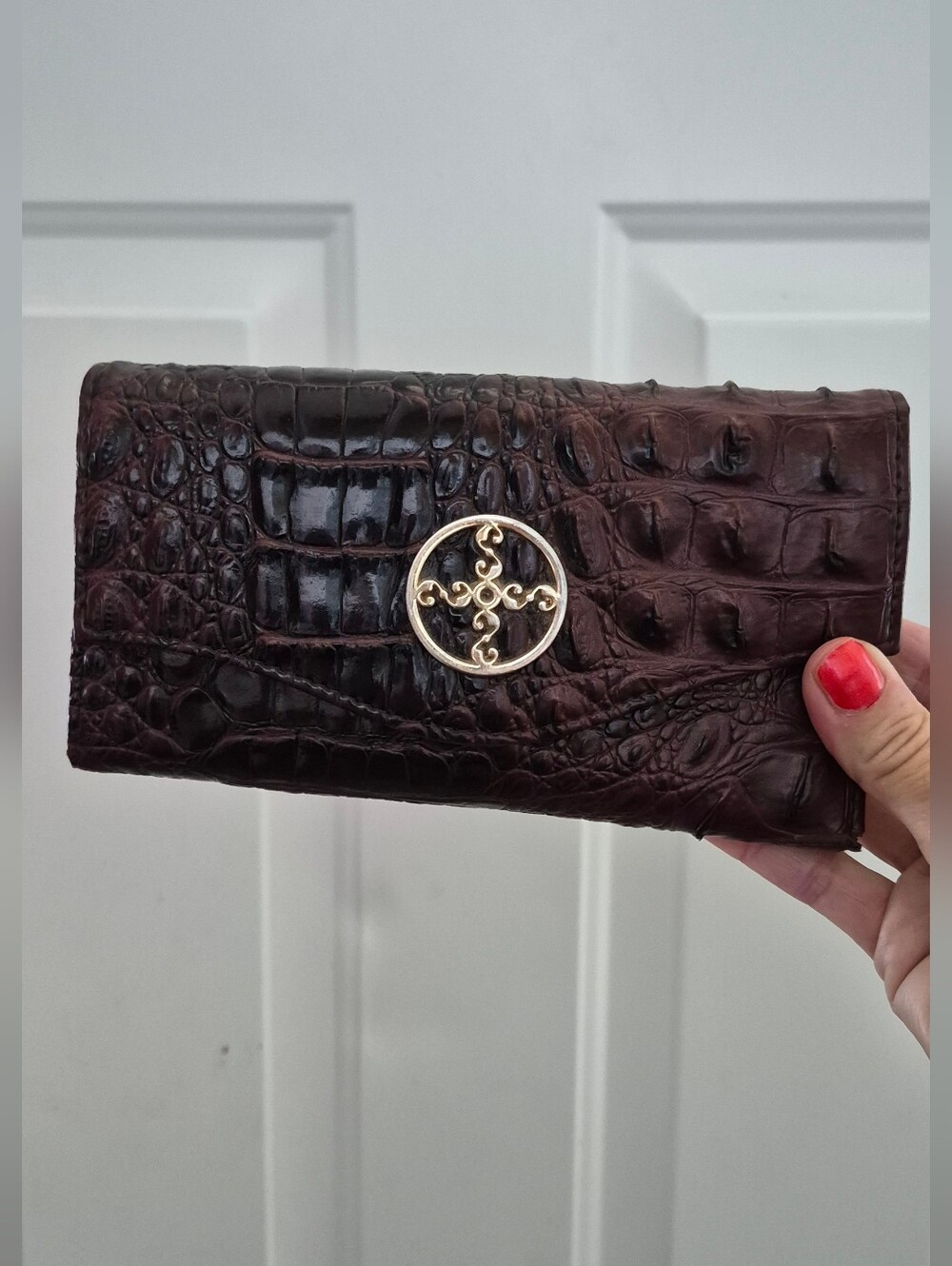 New Stauer Gray/Black Avalon Crocodile Brown  Embossed Leather Wallet - Picture 3 of 11